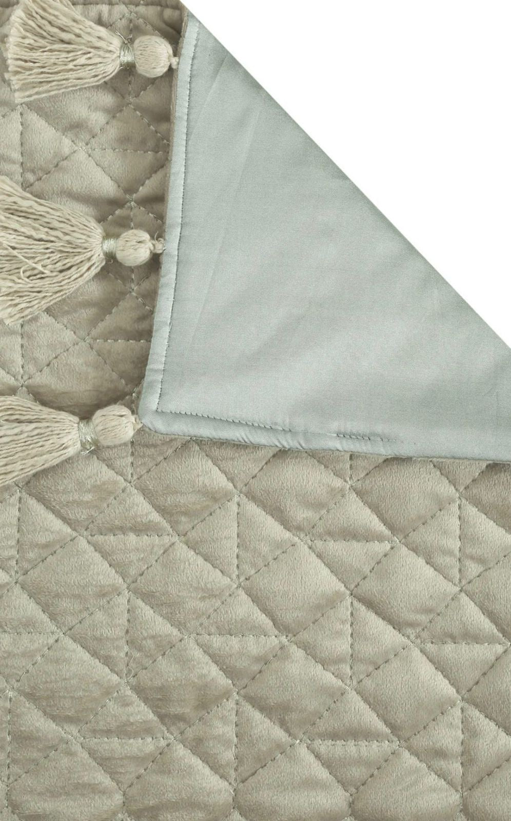 Gaiana Table Runner