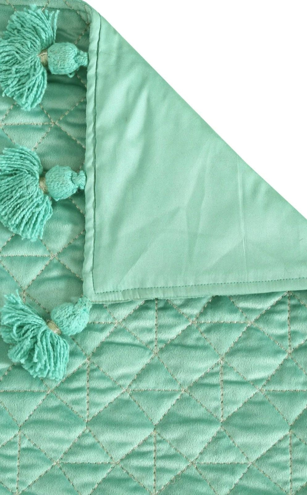 Physis Table Runner