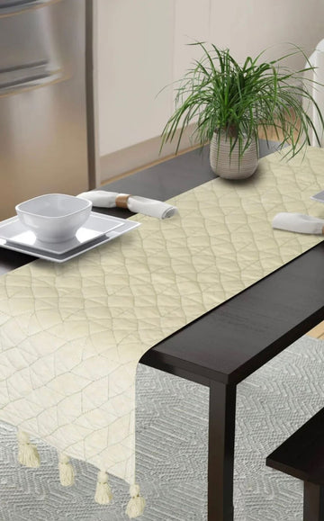 Evanthe Table Runner