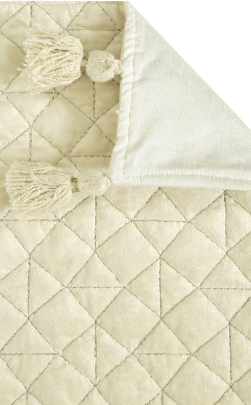 Evanthe Table Runner