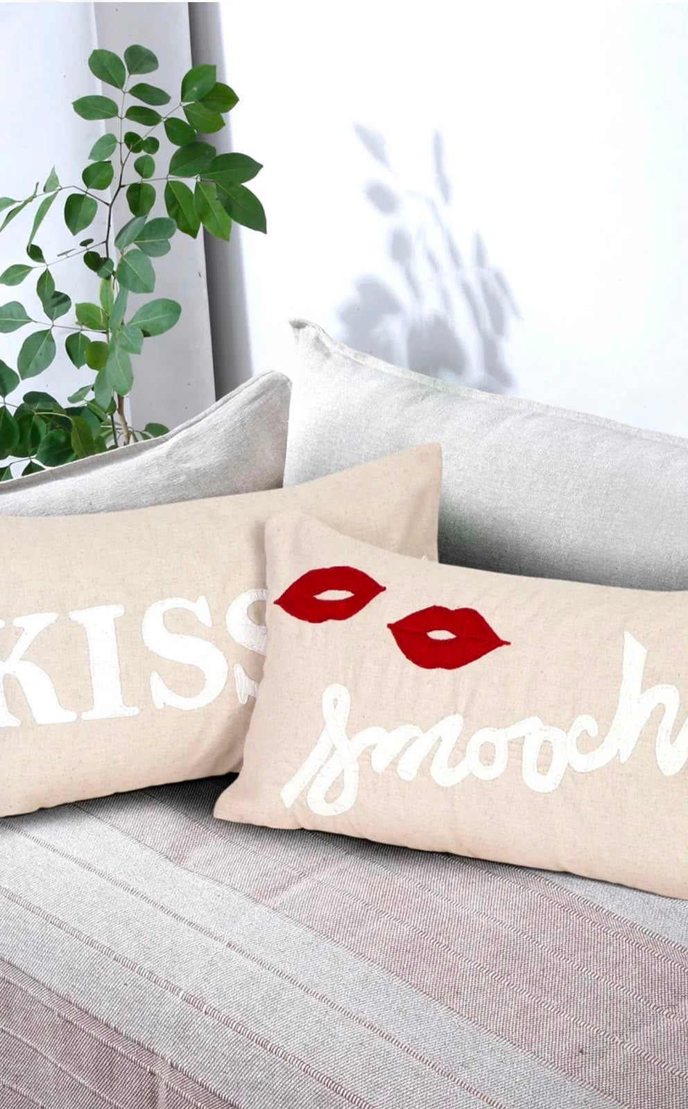 Lexora Cushion Cover Set