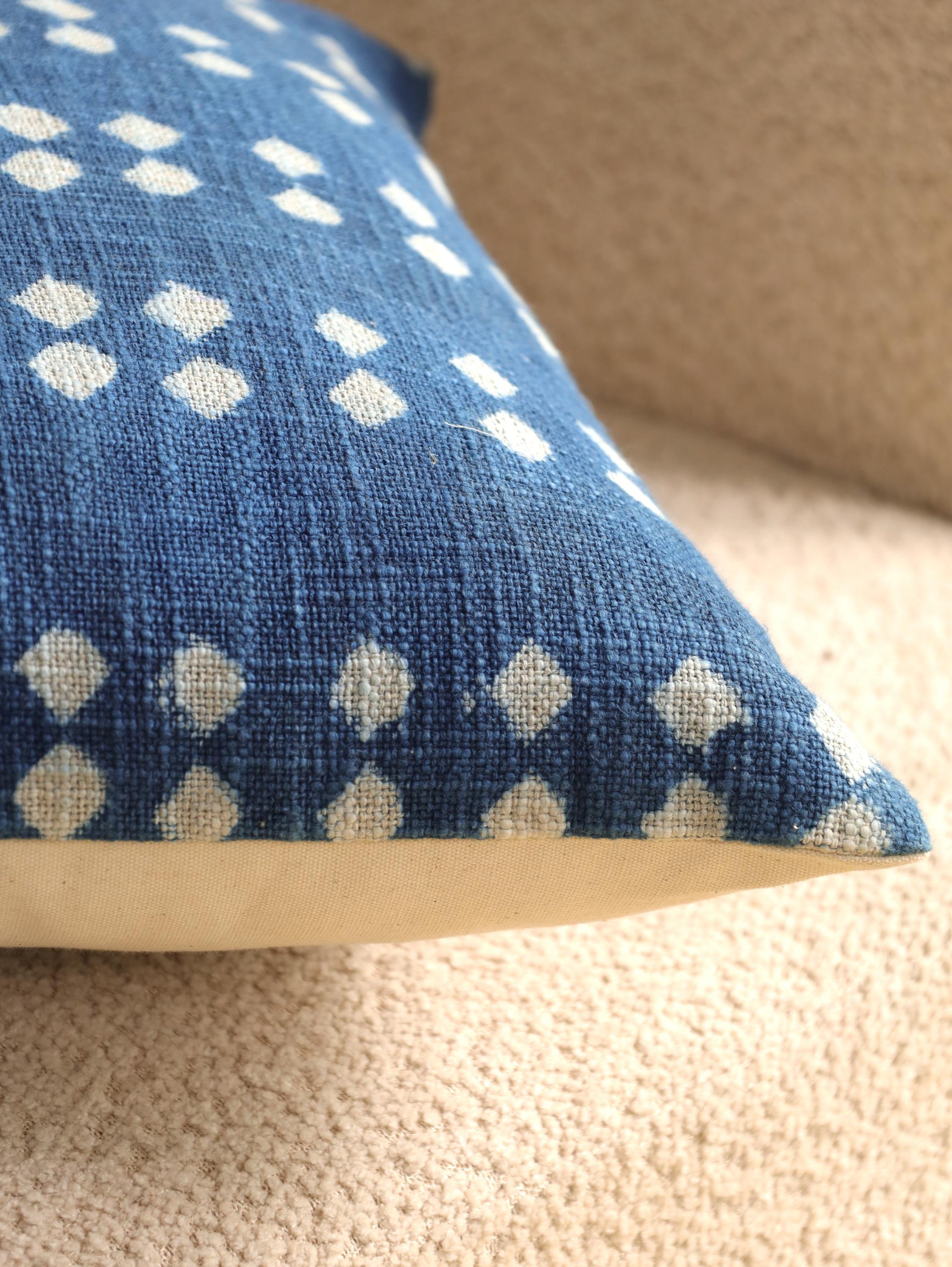Indora Dot Cushion Cover