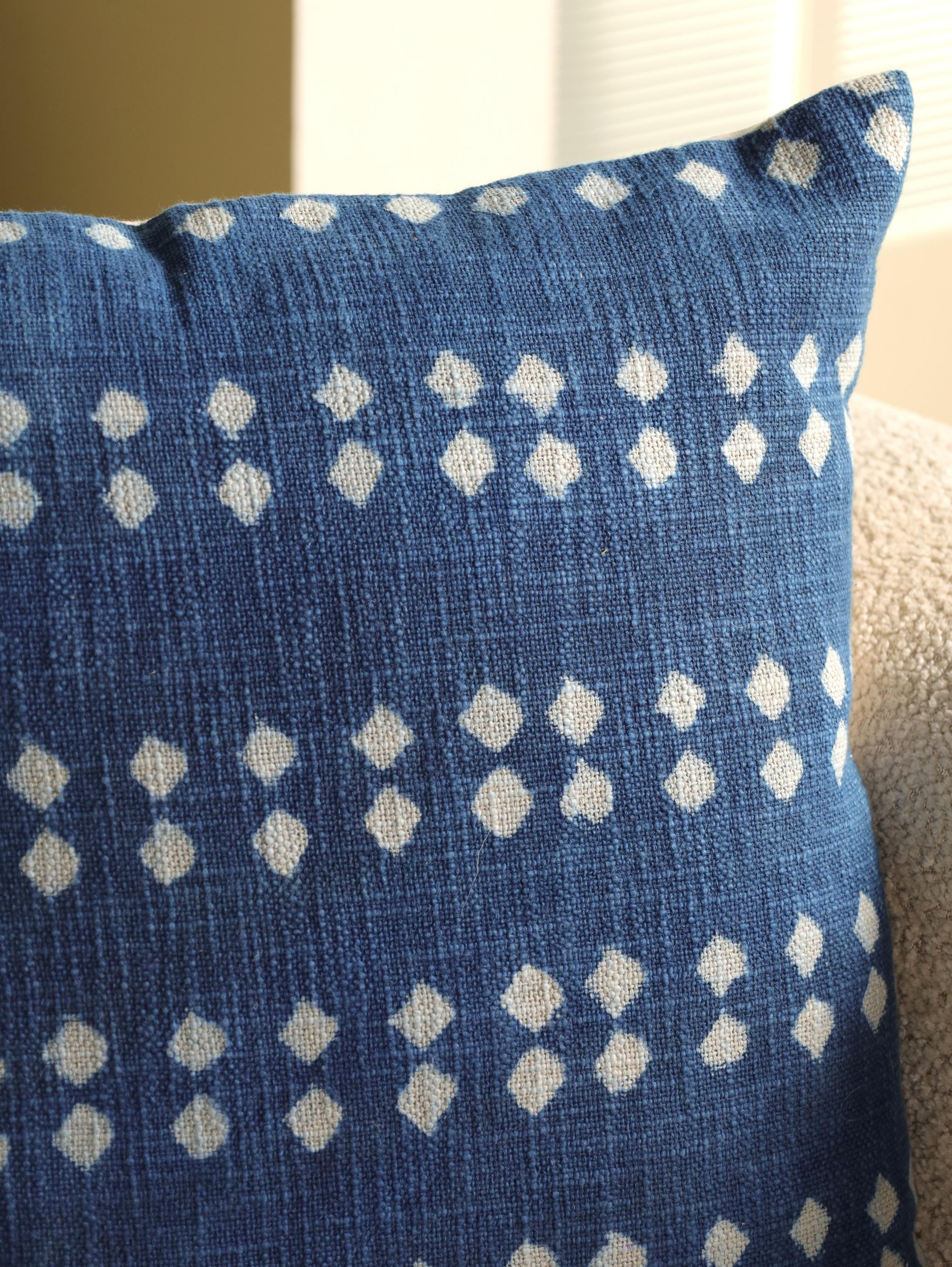 Indora Dot Cushion Cover