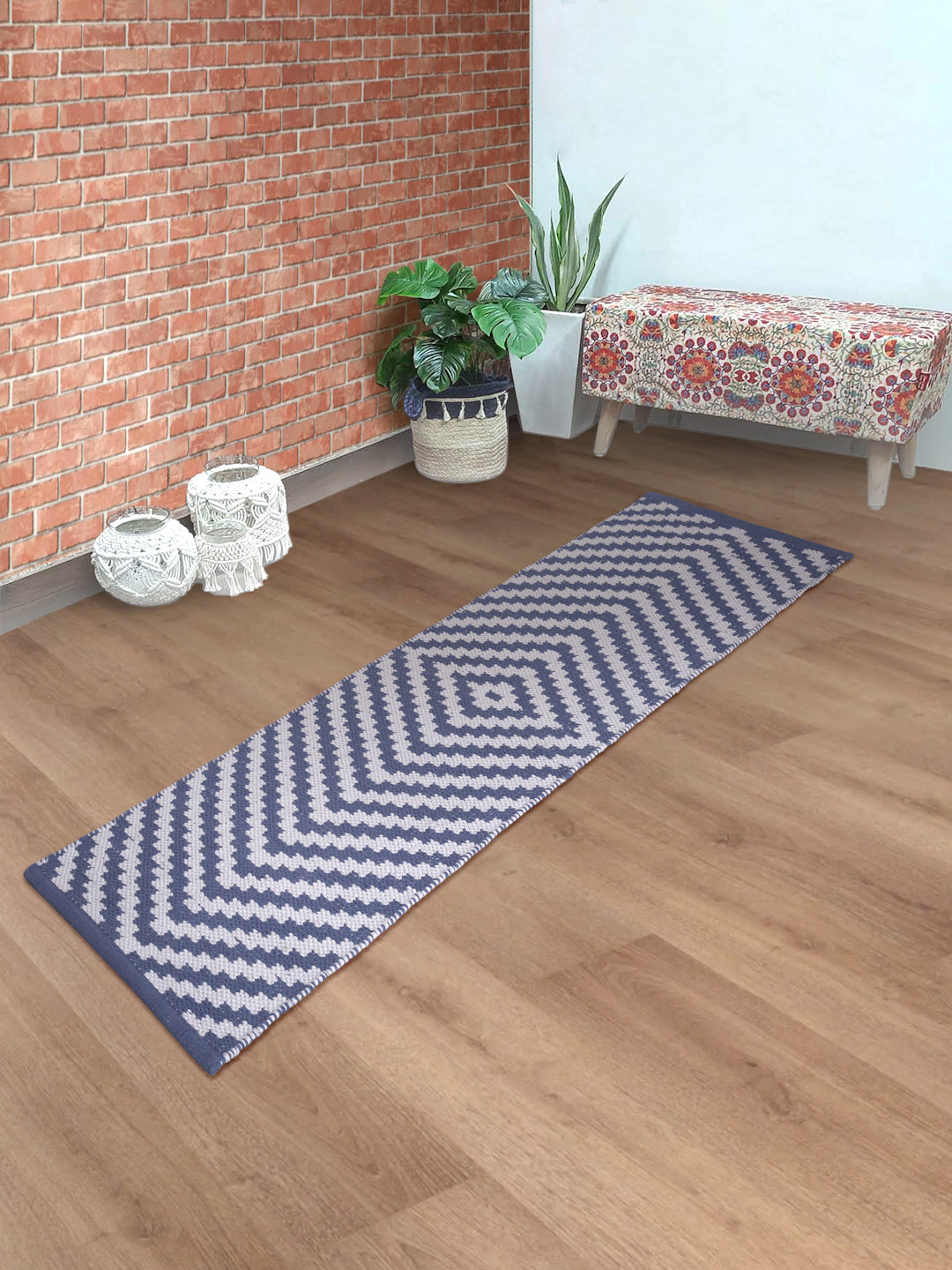 Handmade Geometric Pattern Cotton Rug