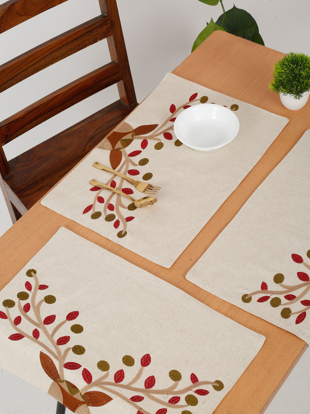 Embroidered Reindeer Linen Flax Table Placemats