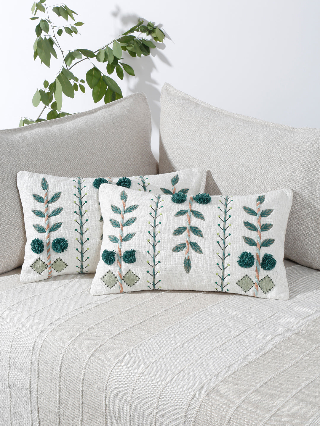 Vireo Emb Cushion Cover