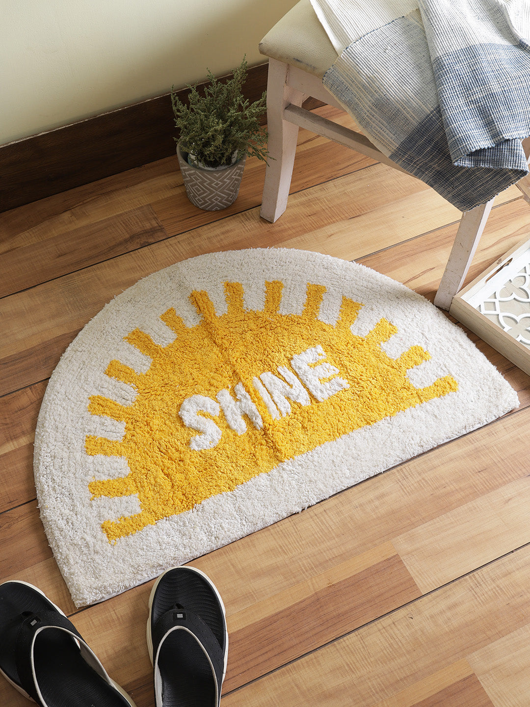 Sun Shine Tufted Bath Mat