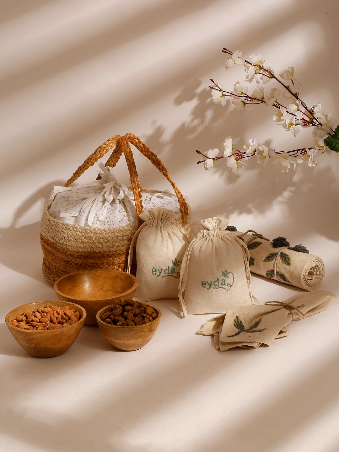 Natural Jute Basket for Gift Hamper