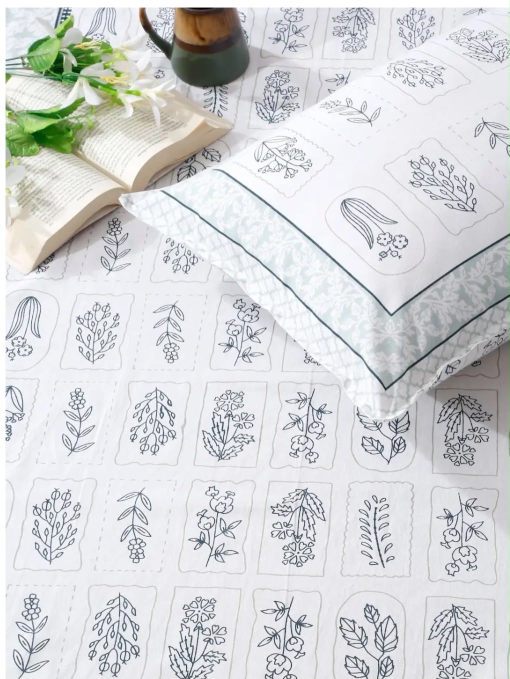Ivory Meadow Bedsheet Set