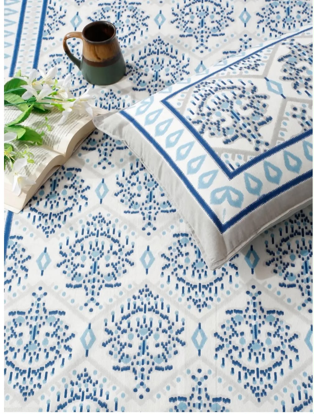 Heritage Crest Bedsheet Set