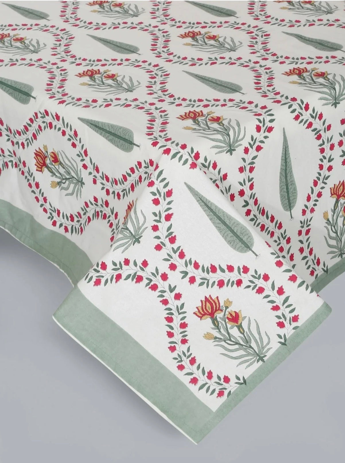 Daphne Floral Bedsheet