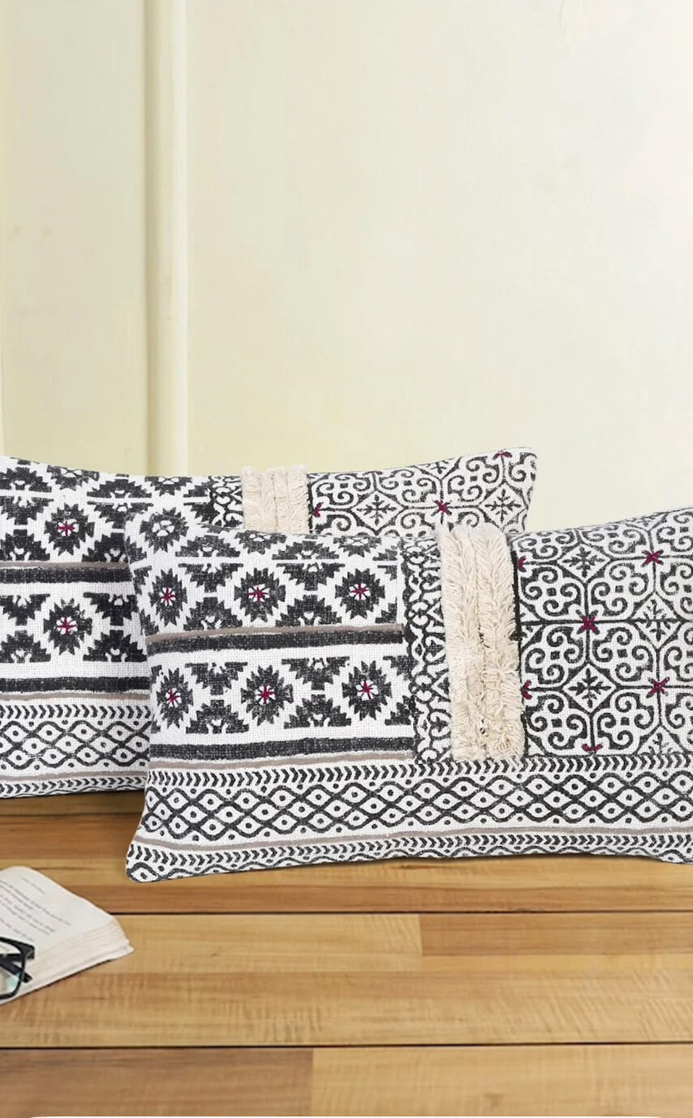 Ismene Cushion Cover