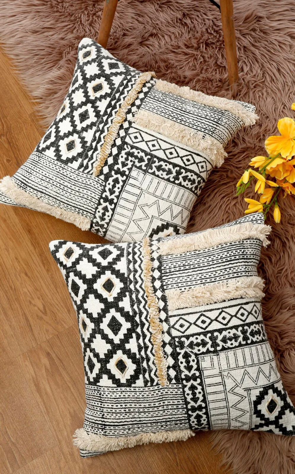 Ivory Crest Cushion Cover