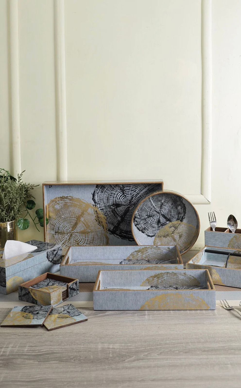 Regal Gleam Tray