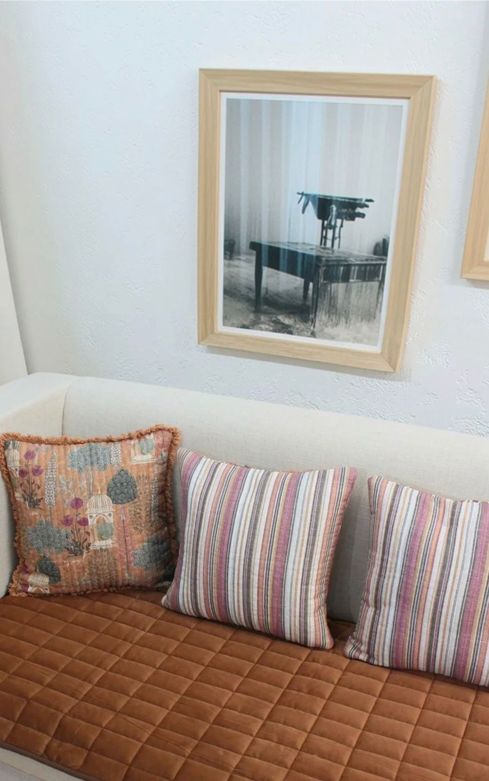 Drapeva Sofa Cover