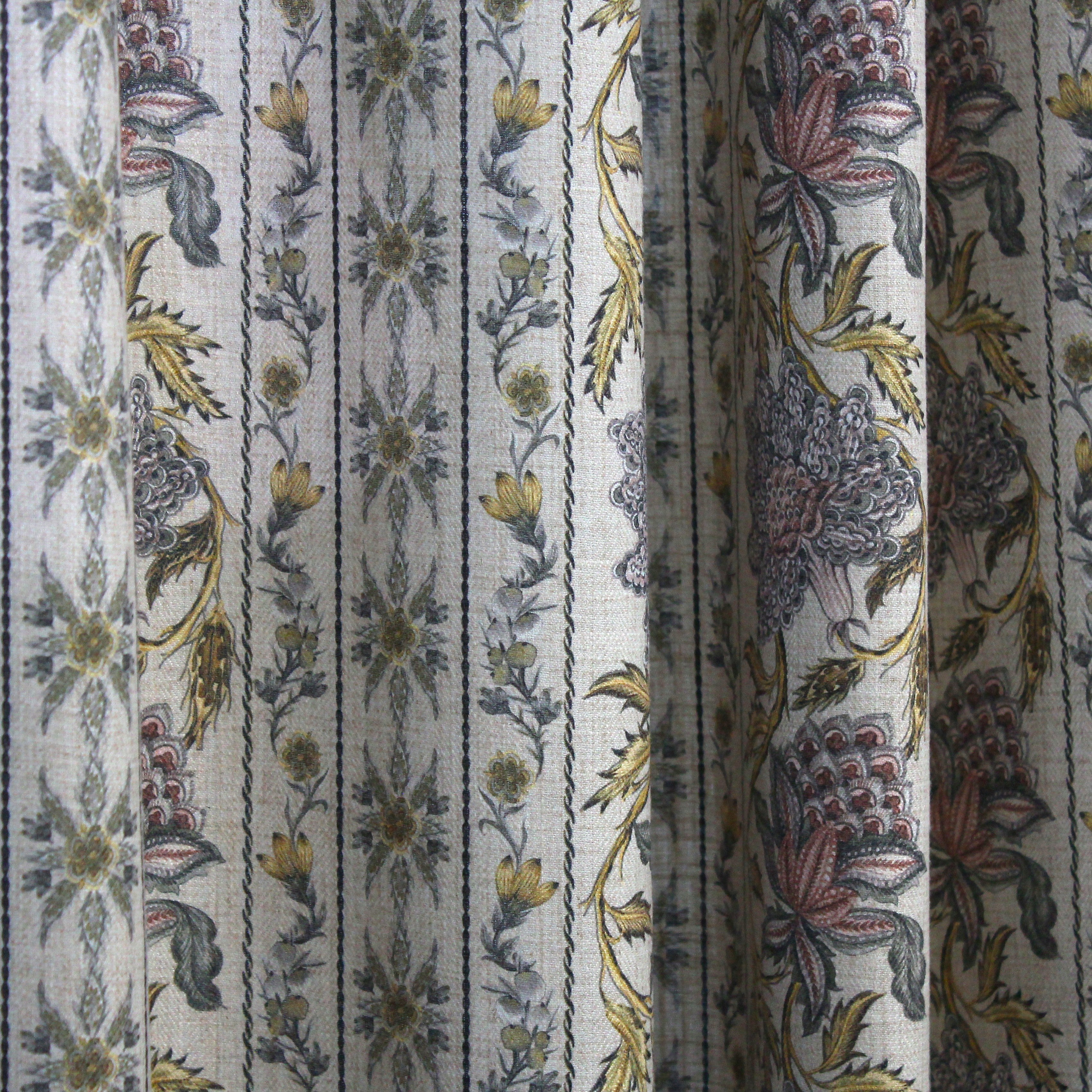 Meadowvine Linen Blend Curtain