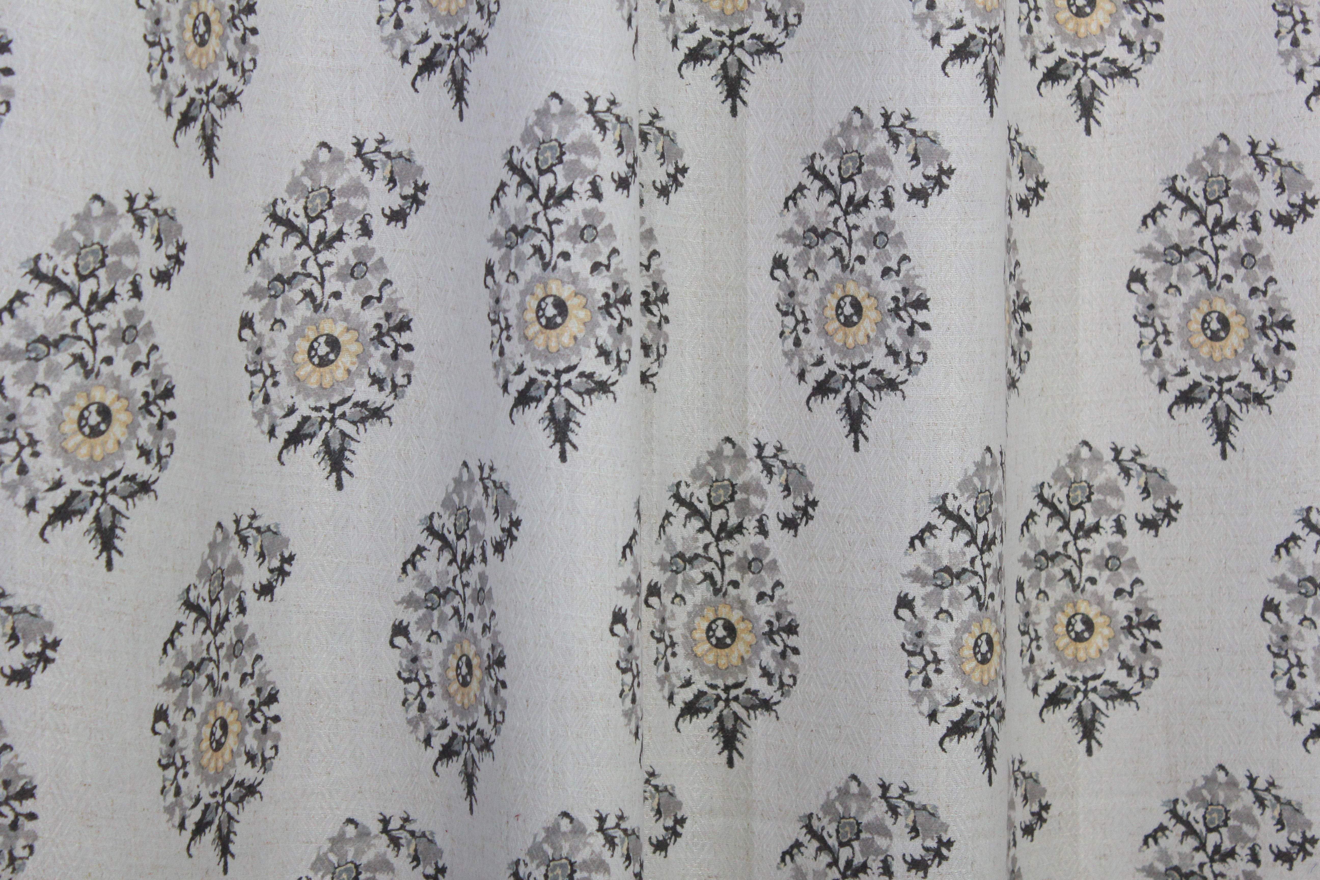 Noirva Floral Linen Blend Curtain