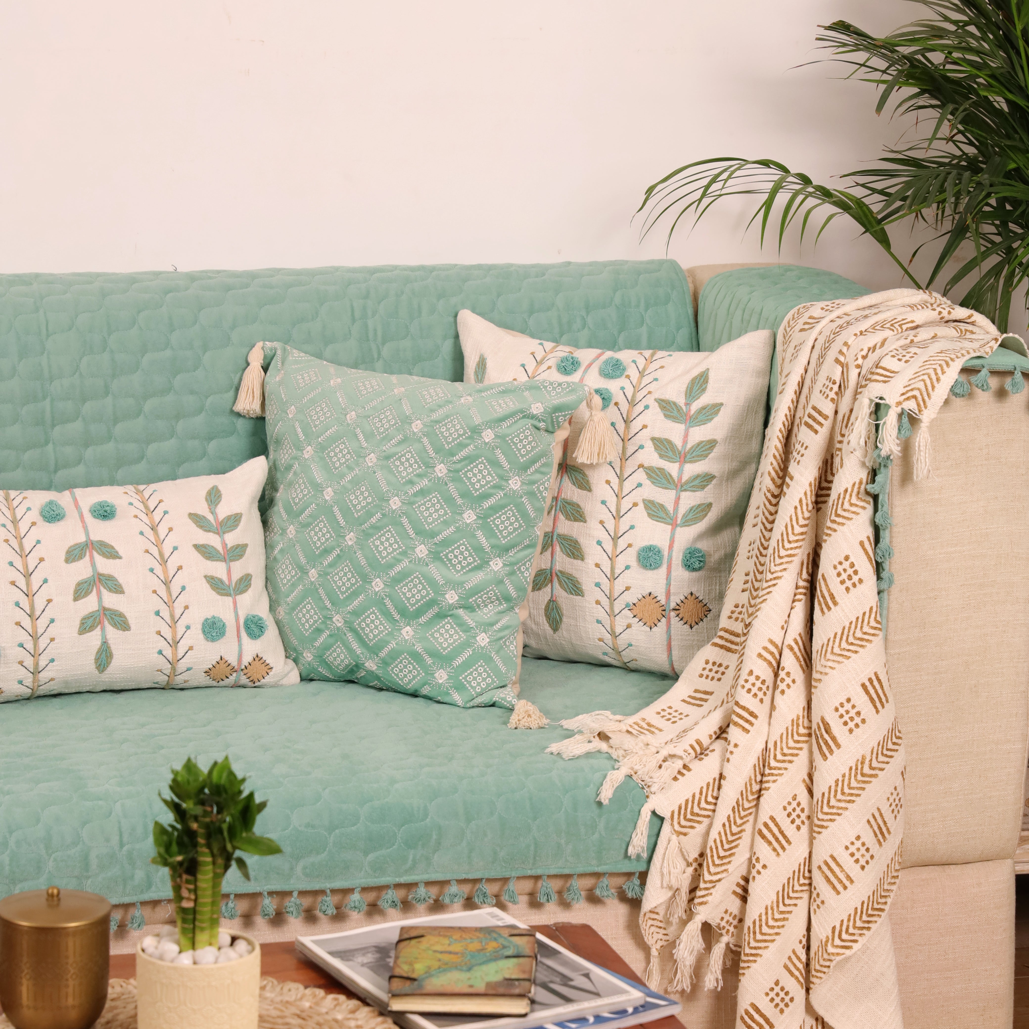 Aquarelle Gathered Living Room Setup