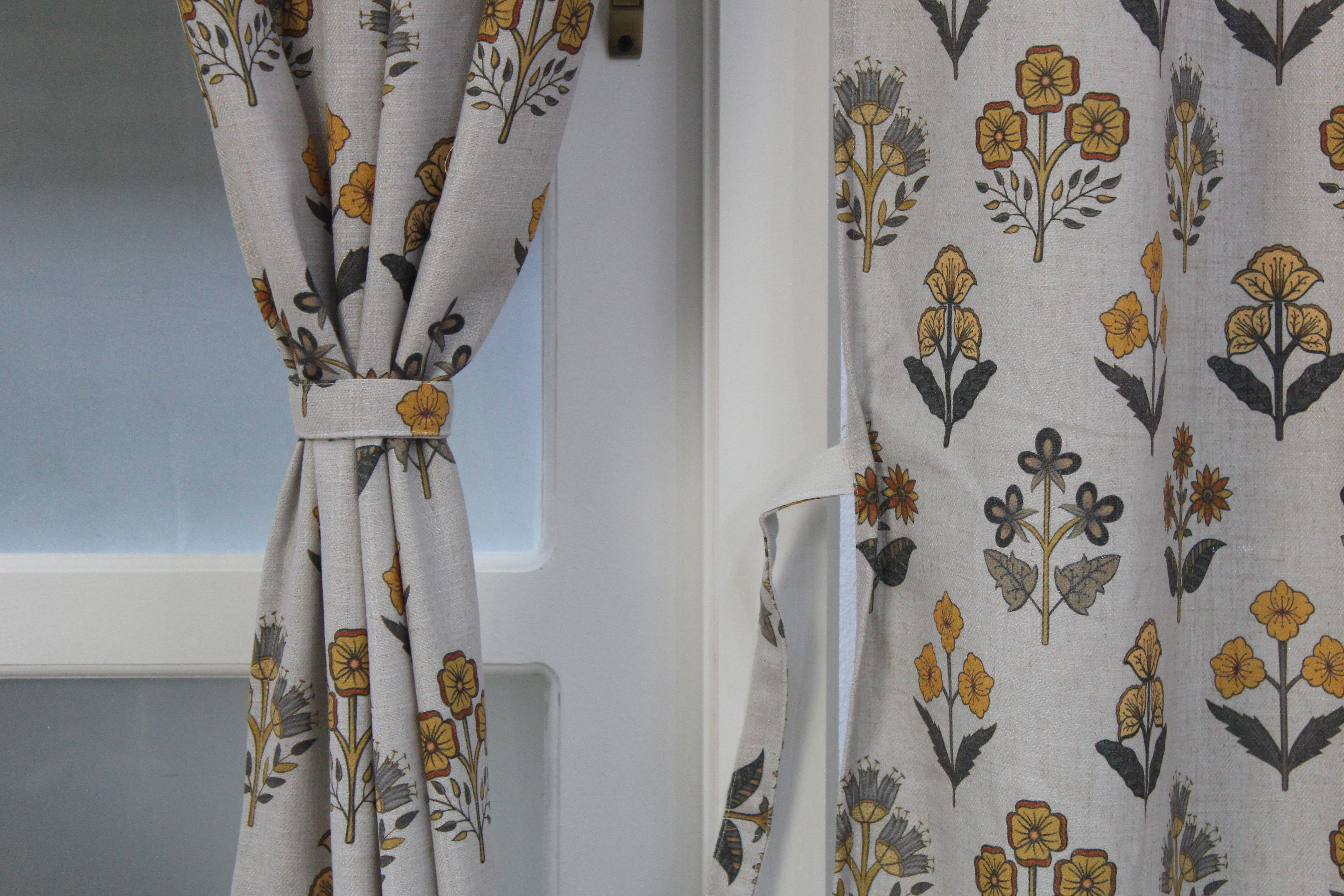 Solvane Floral Linen Blend Curtain