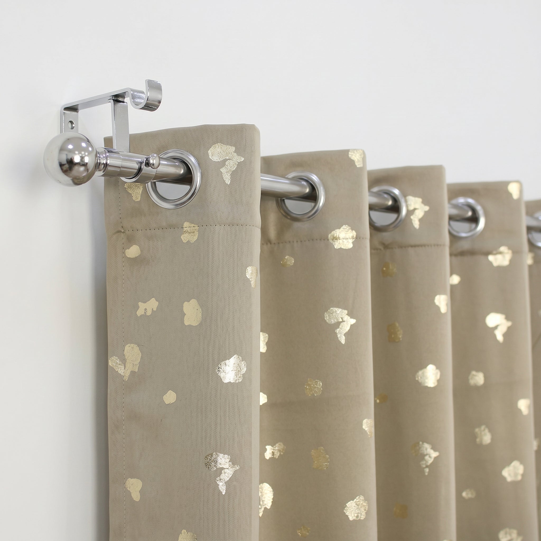 Pebblure Gleam Blackout Curtain