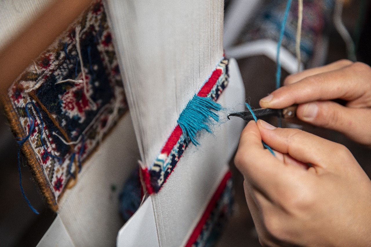 Behind the Loom: A Day at Eyda Homes’ Artisan Workshop