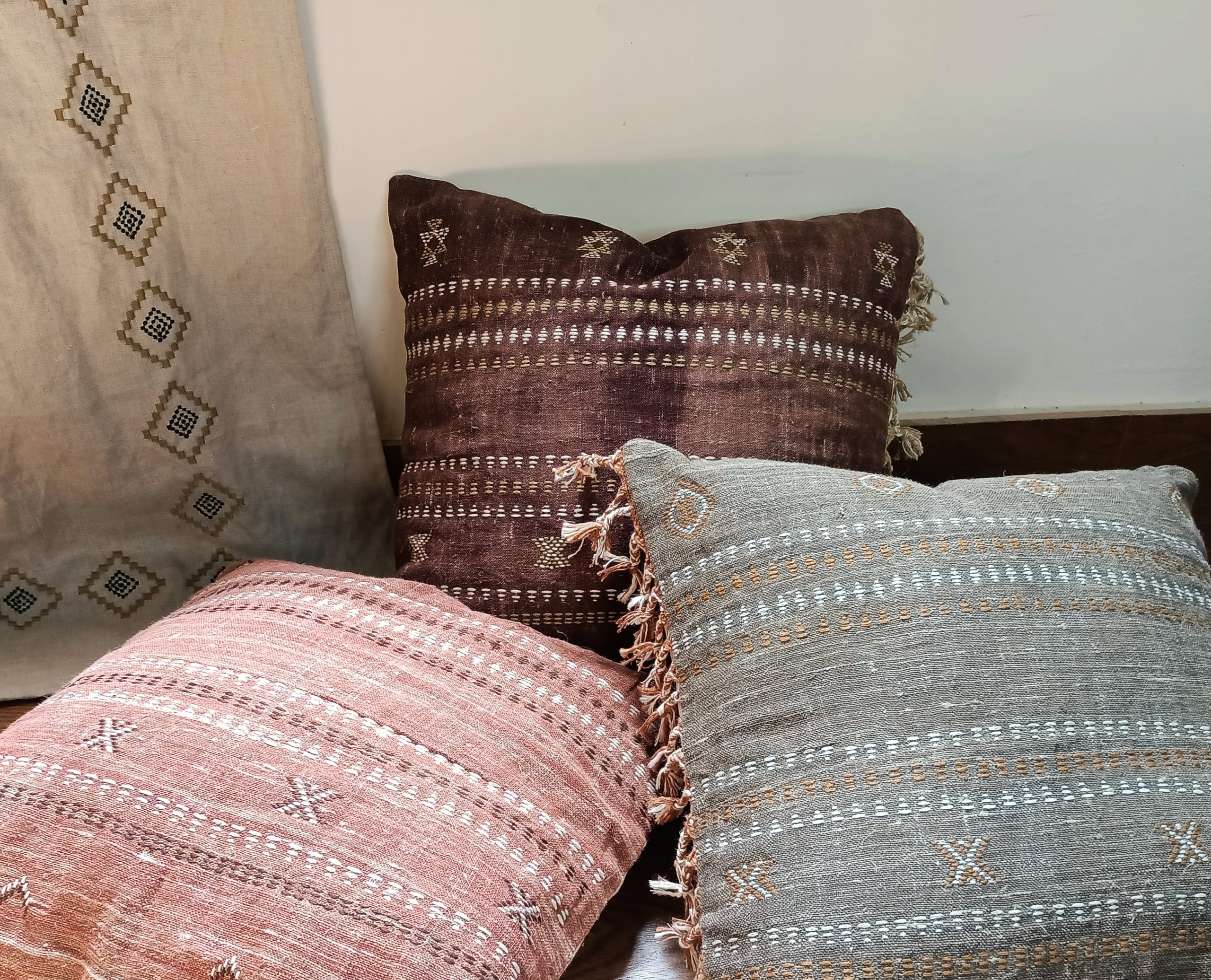 How to Get the Best Deal on Artisan Curtains and Cushions from Eydahomes