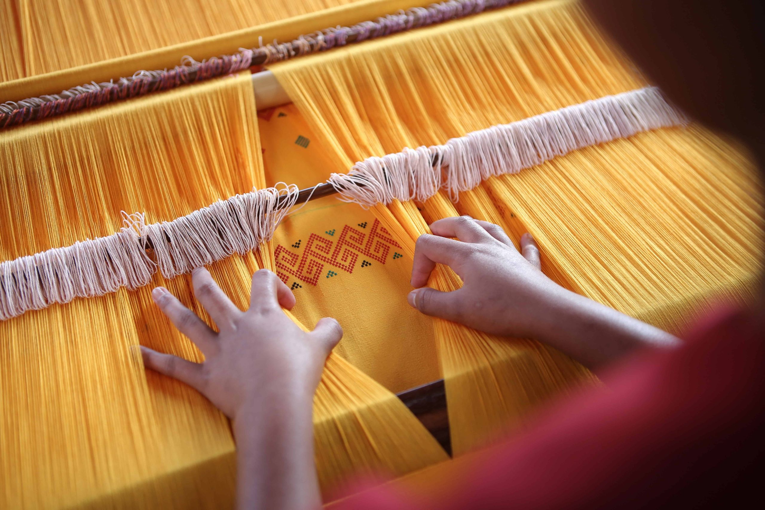 From Craft to Comfort: Exploring the Journey of Indian Textile Artisans